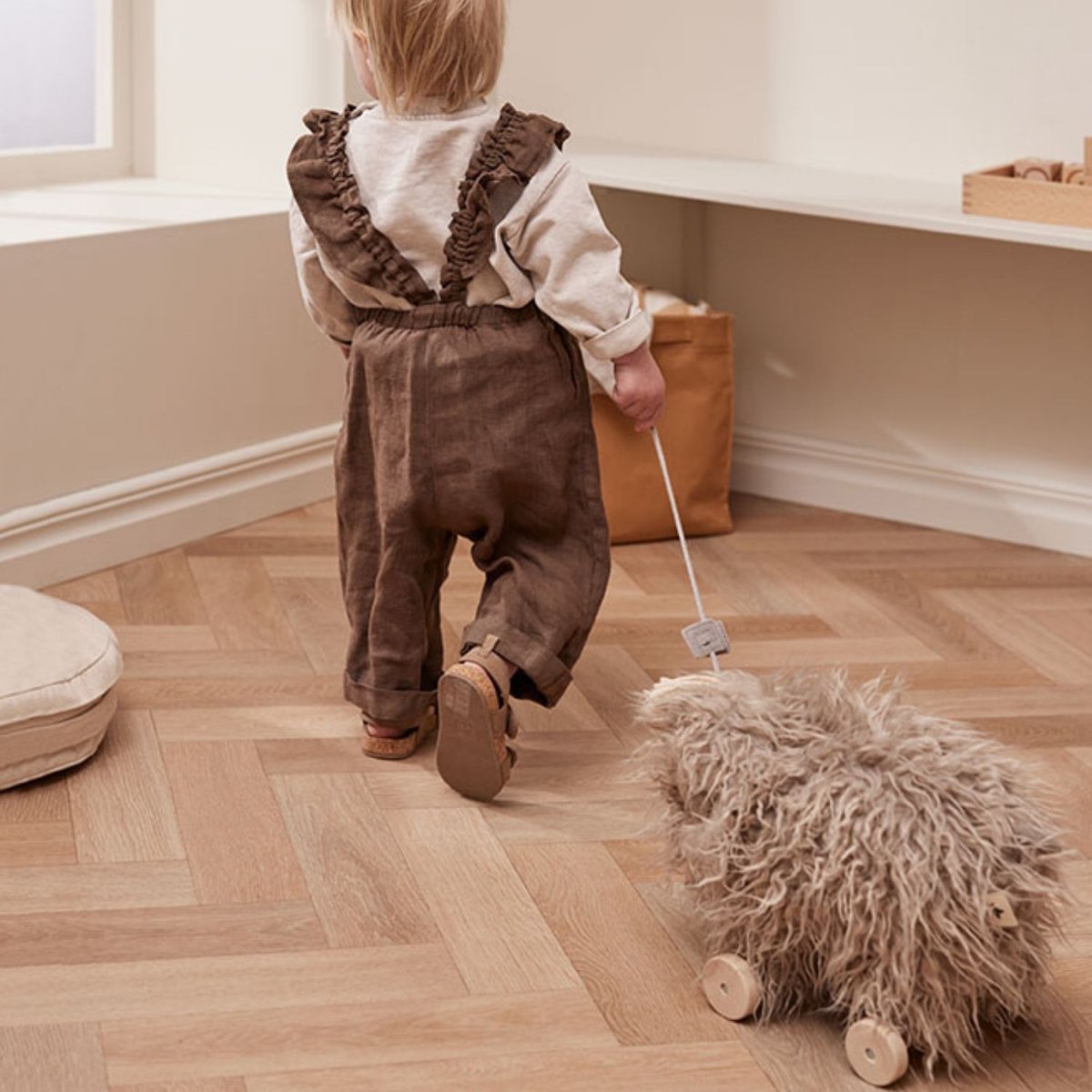 Jouet à tirer en bois Mammouth Neo gris, beige, KID'S CONCEPT