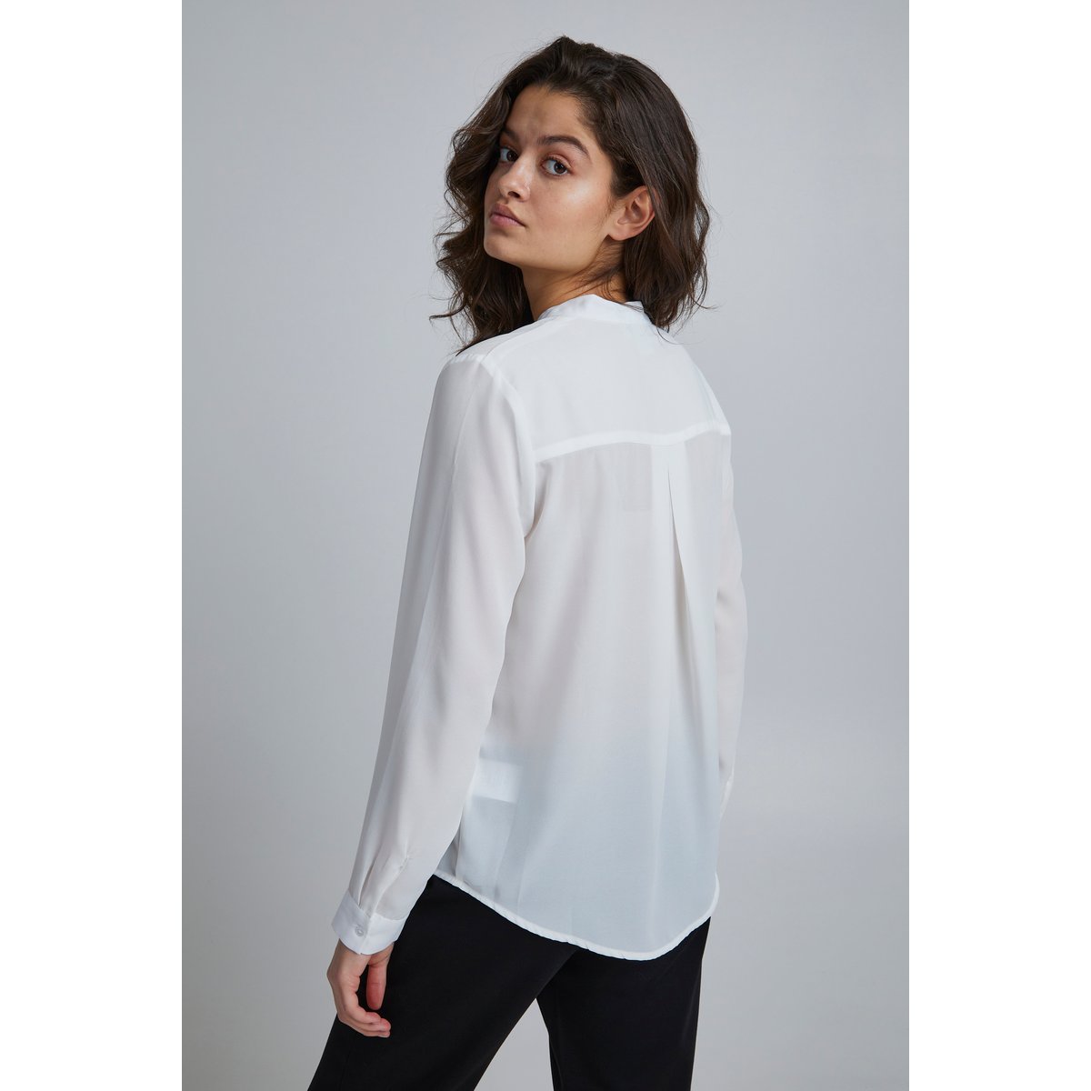 Long sleeved shirt blanc cloud dancer, ICHI