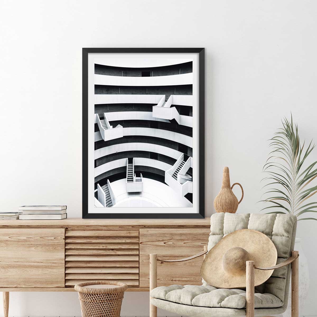 Affiche un escalier à paris affiche + cadre en bois - noir, HEXOA