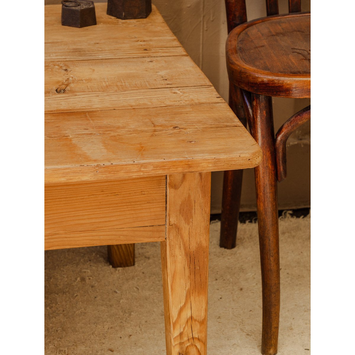 Table basse en bois Léonie N°1059 - Bon état bois clair, DEBONGOUT