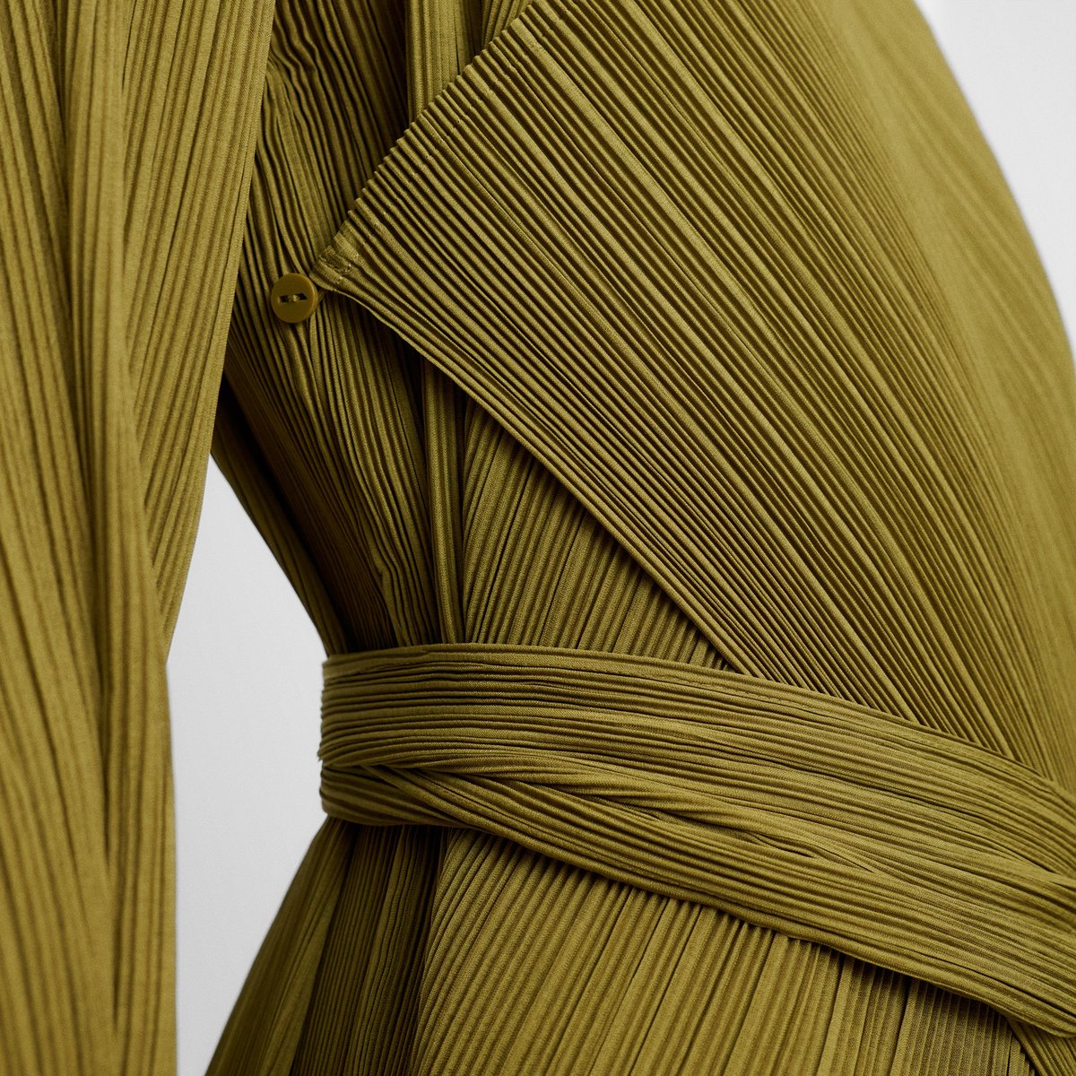 Veste à manches longues et maxi revers vert olive, ADOLFO DOMINGUEZ