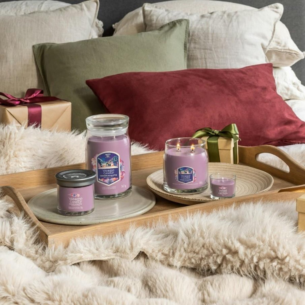 Grande bougie Nuit étoilée au sommet violet, YANKEE CANDLE