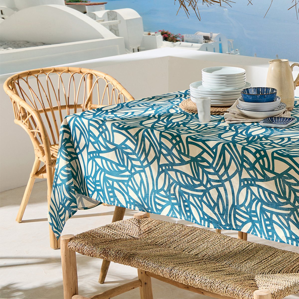 Nappe ovale coton enduit feuillage abstrait bleu, TRADILINGE