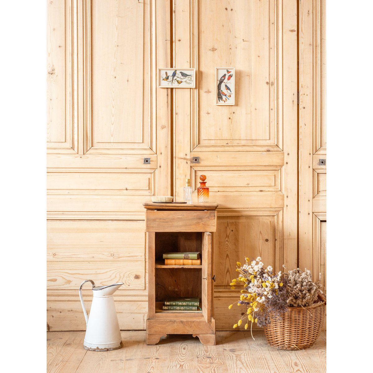 Meuble d'appoint en noyer Gilbert N°1741 - Bon état bois foncé, DEBONGOUT