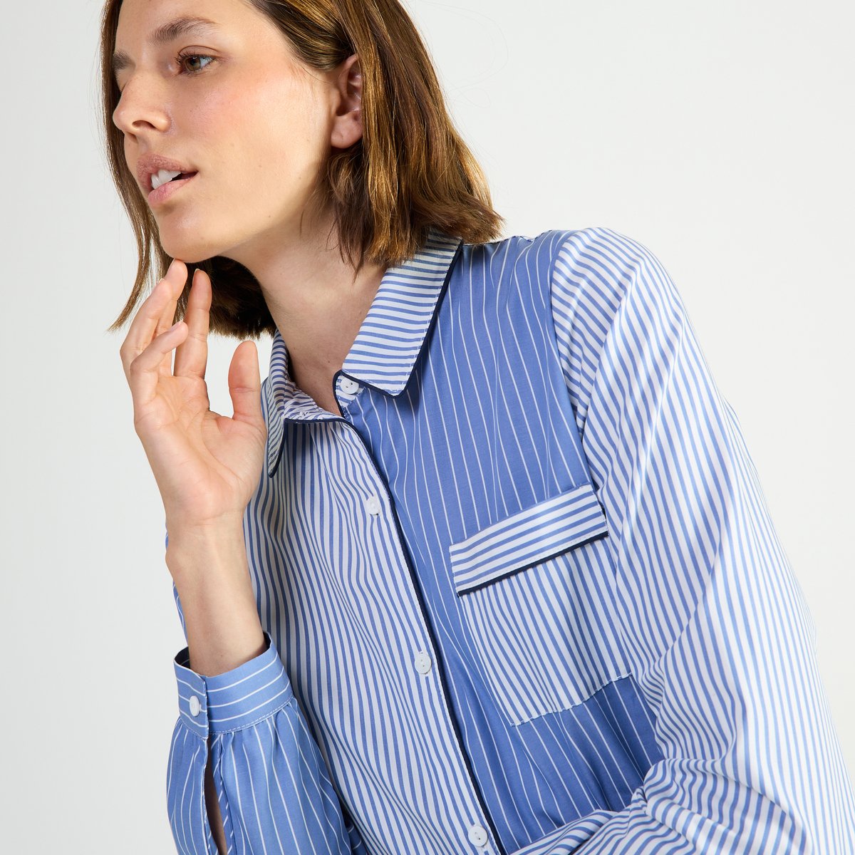 Chemise de nuit col classique en popeline de coton ESSENTIEL FANTAISIE bleu, LAURENCE TAVERNIER