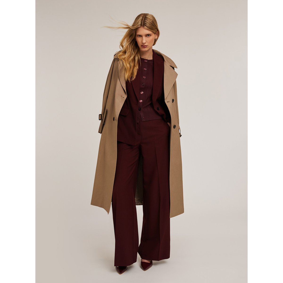 Pantalon large en tissu technique burgundy, MOTIVI