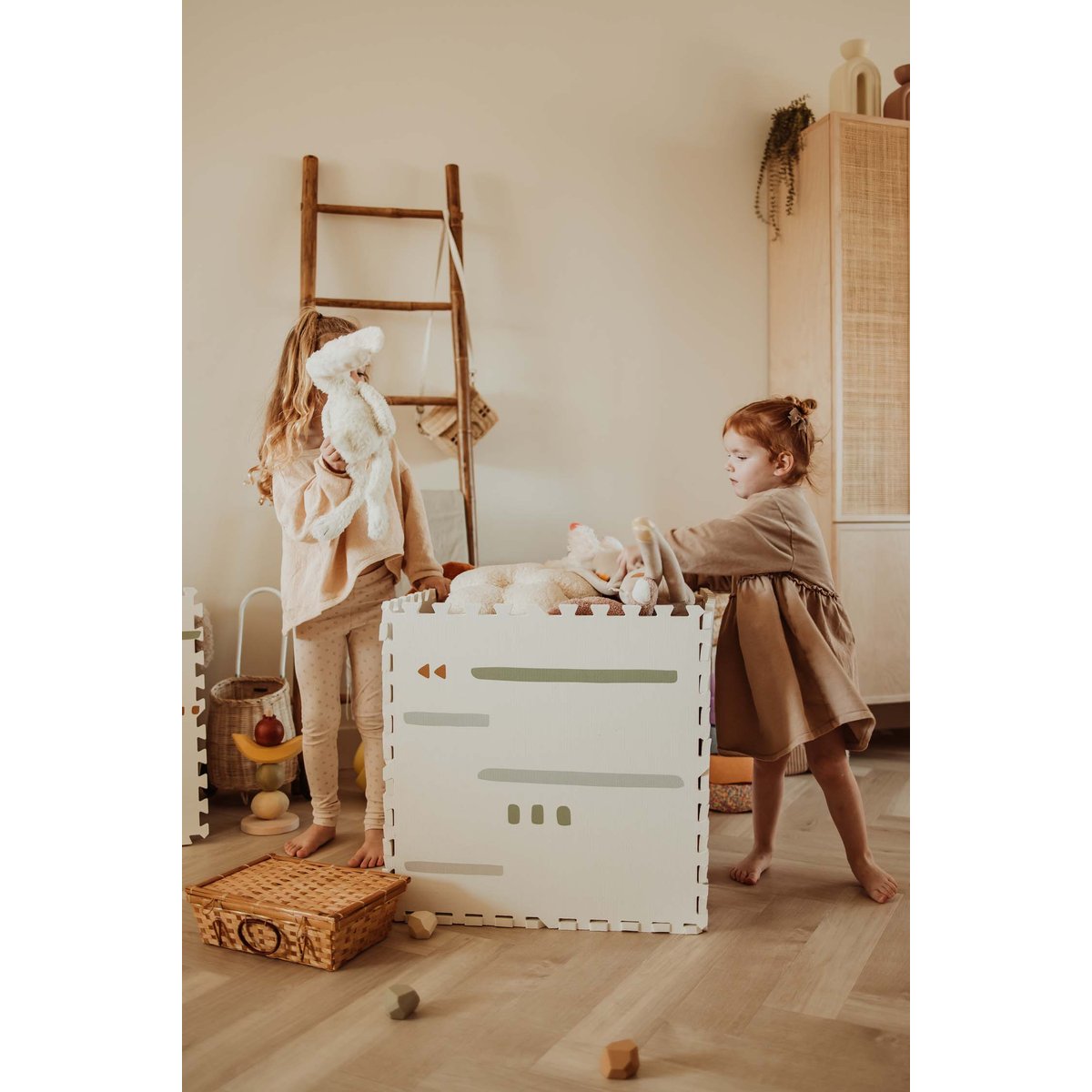 play&go - tapis puzzel, boîte de rangement & mini maison - farm multicolor, PLAY ET GO