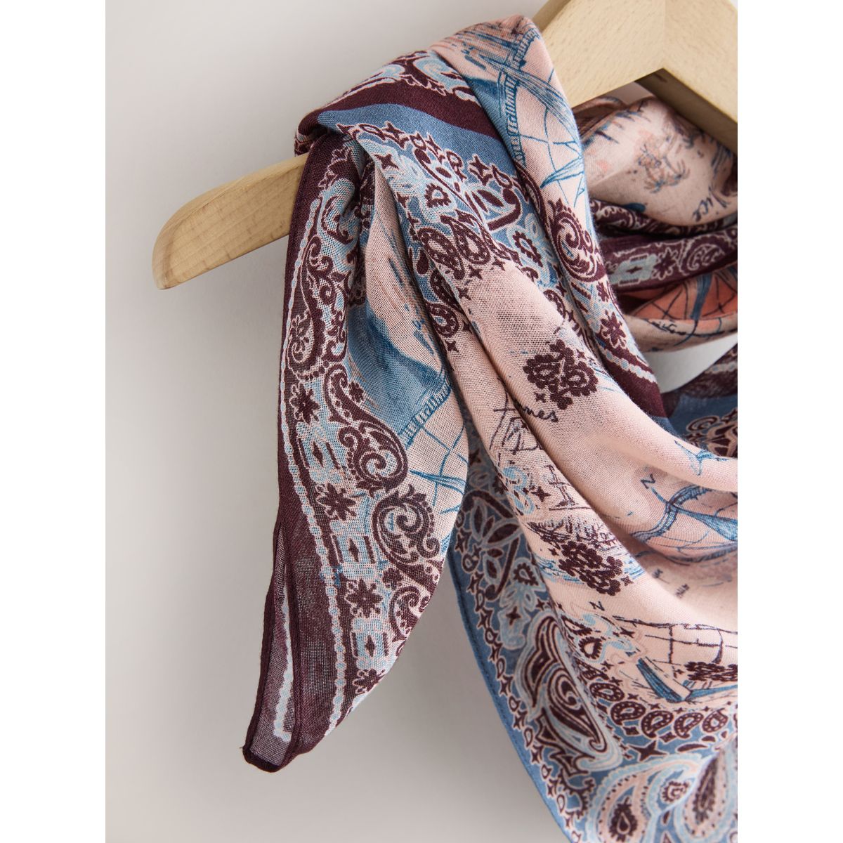 Foulard carré carte imprimée, NEXT