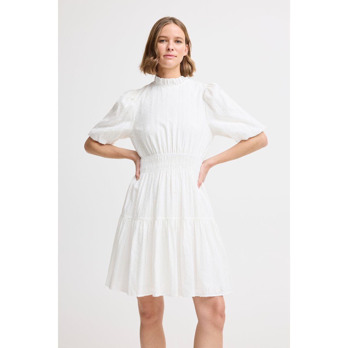 Robe blanc marshmallow, B.YOUNG