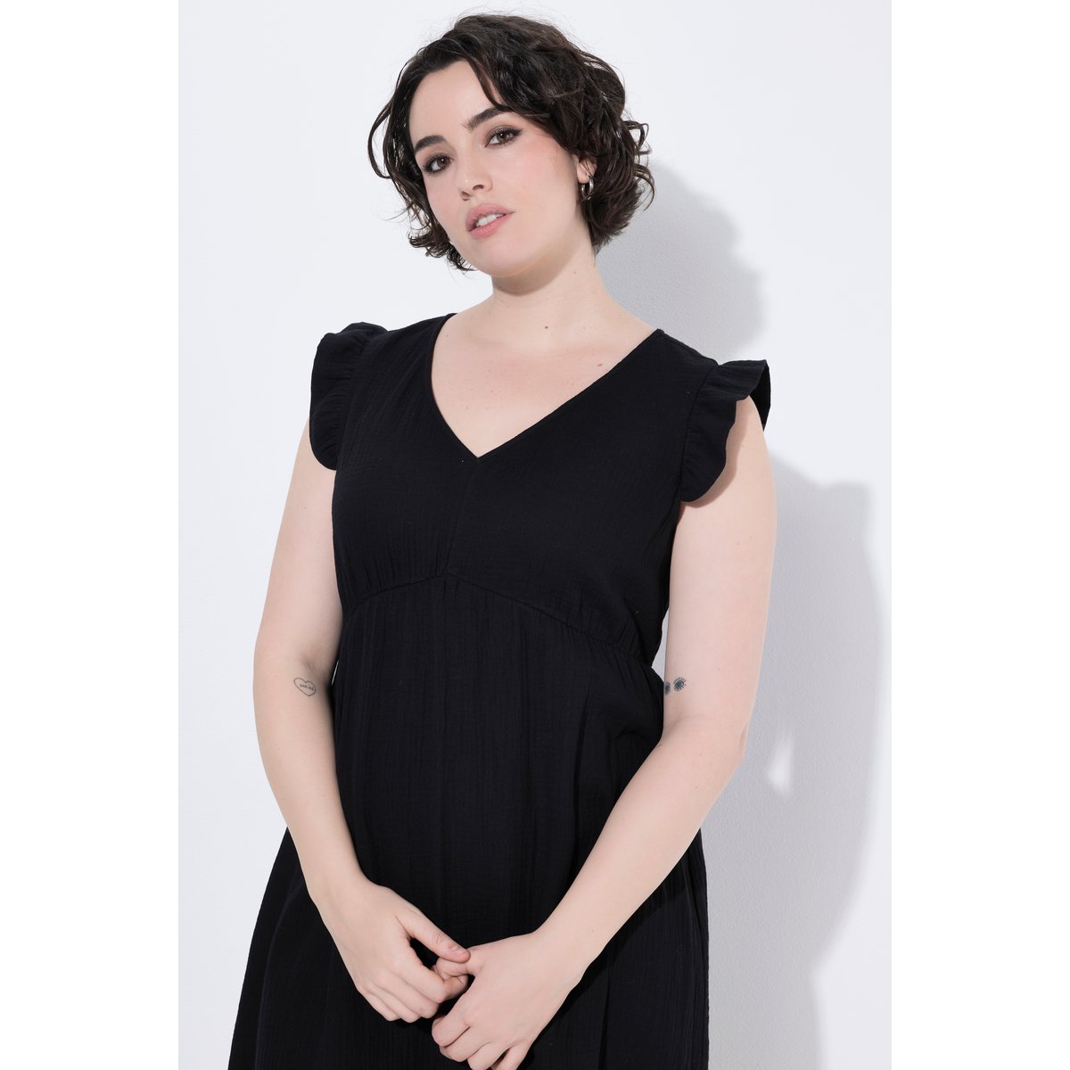 Robe longue, coupe A, col V noir, ULLA POPKEN