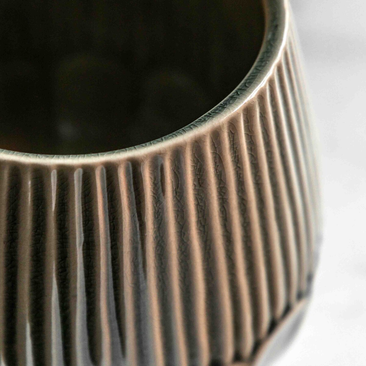 Small Esine Ceramic Planter green, ÉDITÉ
