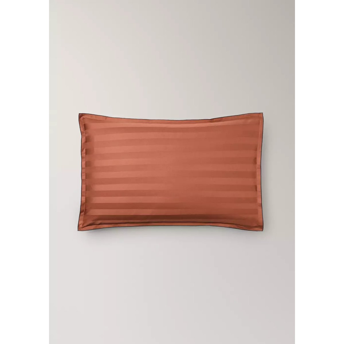 Taies d'oreiller en coton satiné à rayures 300 fils 50x75 cm cognac, MANGO HOME