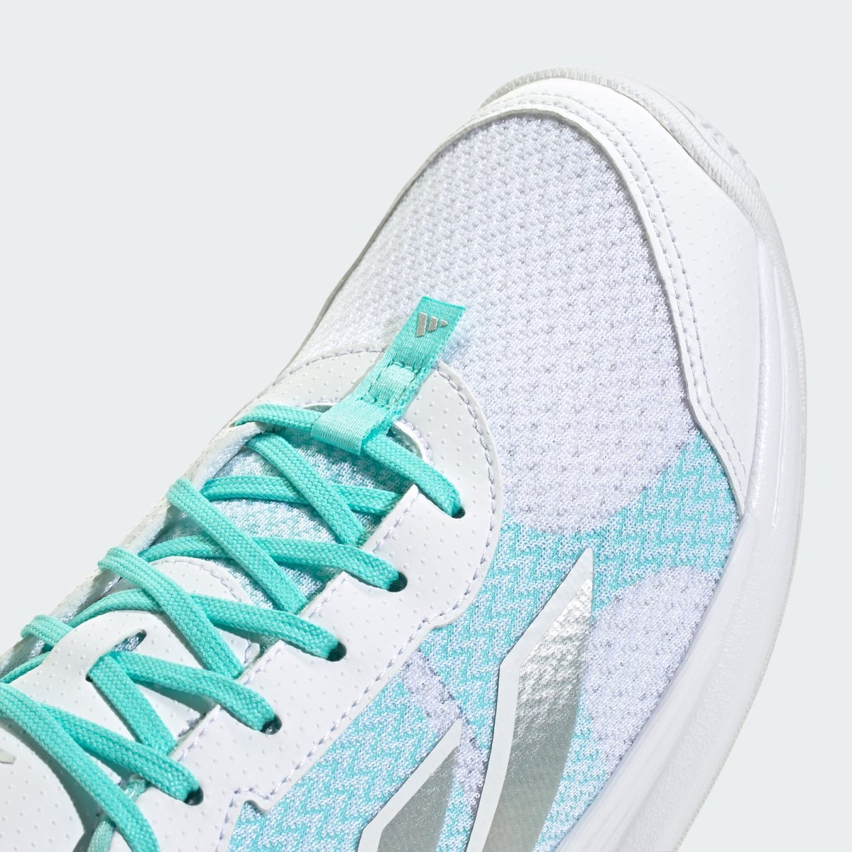Chaussure De Tennis Basse Avaflash Chaussure De Tennis Basse Avaflash cloud white / silver metallic / flash aqua, adidas Performance