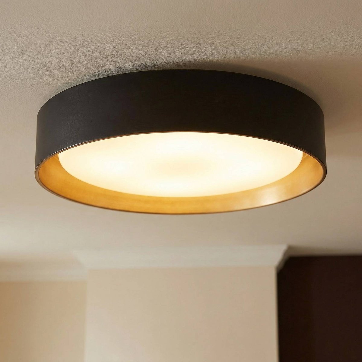 Plafonnier en aluminium moderneLED, Kambia noir, doré, LINDBY