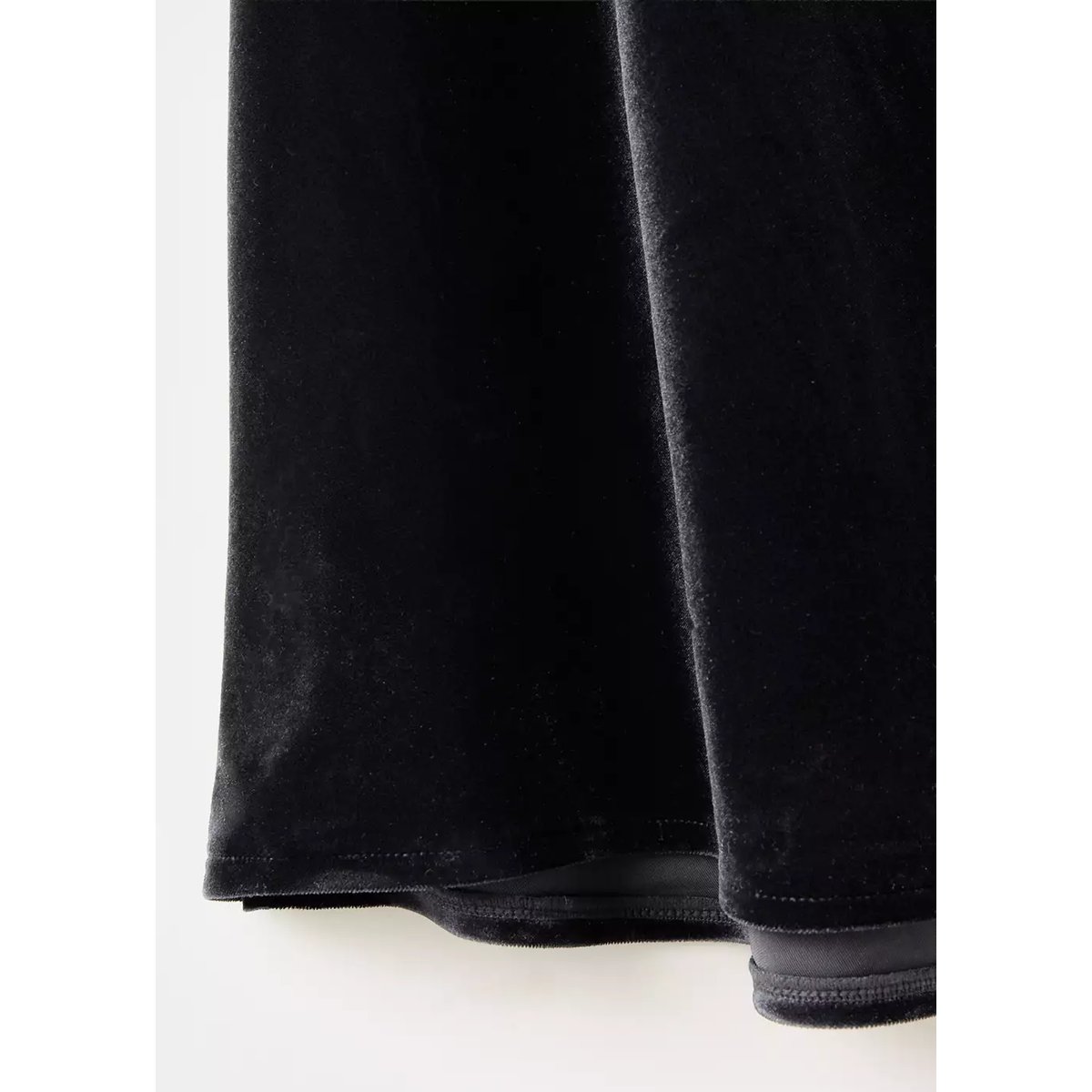 DRESS XVELCUT noir, MANGO
