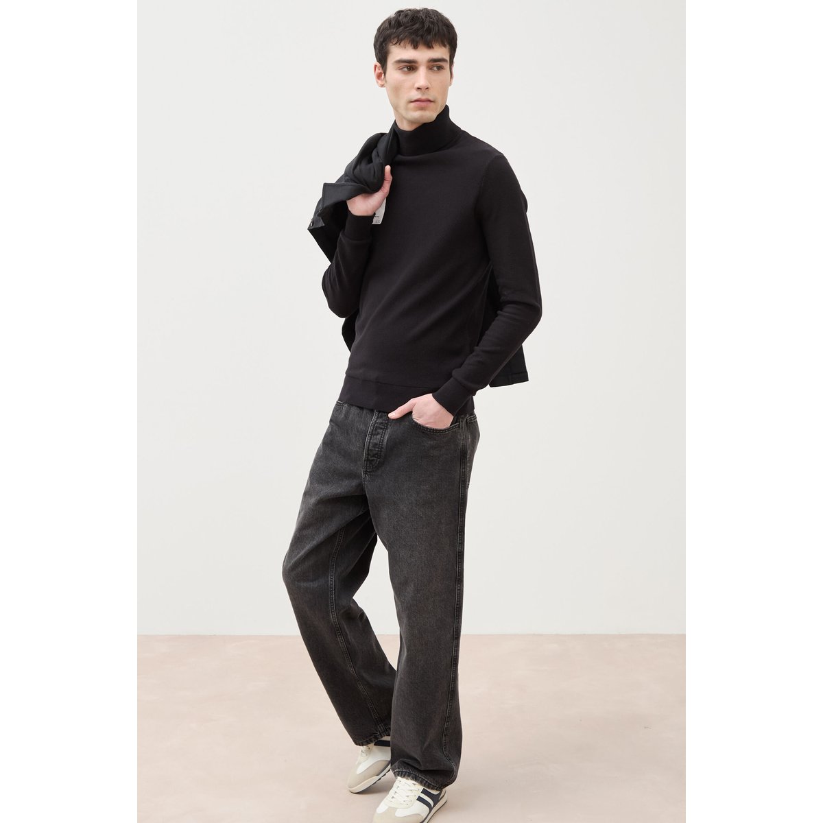 Pull fin col montant manches longues noir, BONOBO