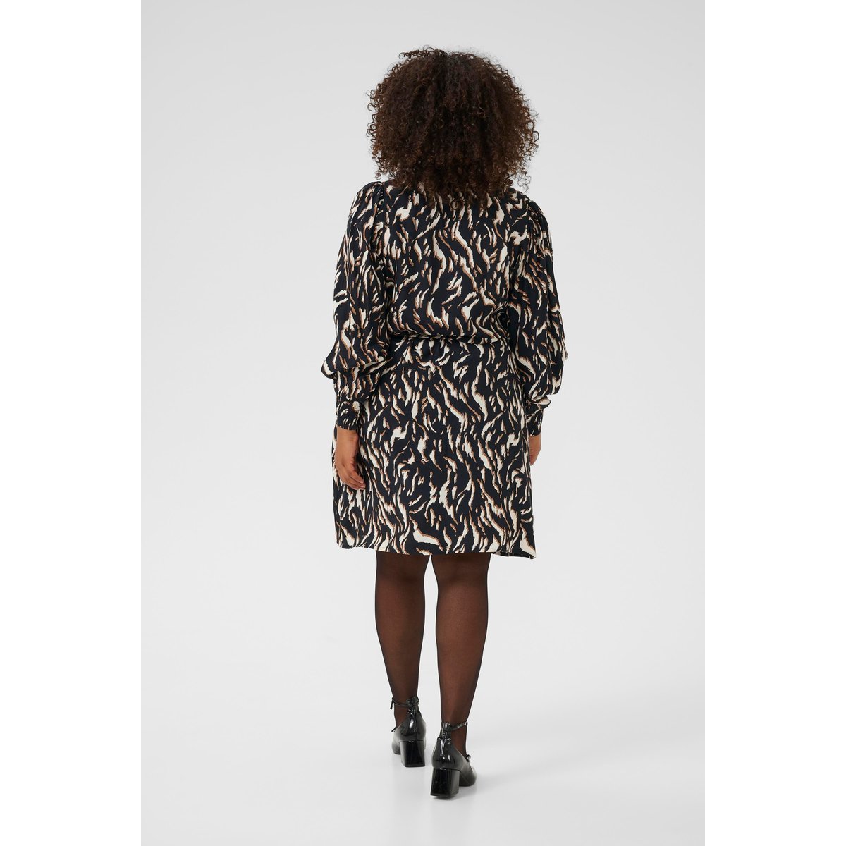 Robe noir marron black/brown graphic animal, KAFFE CURVE