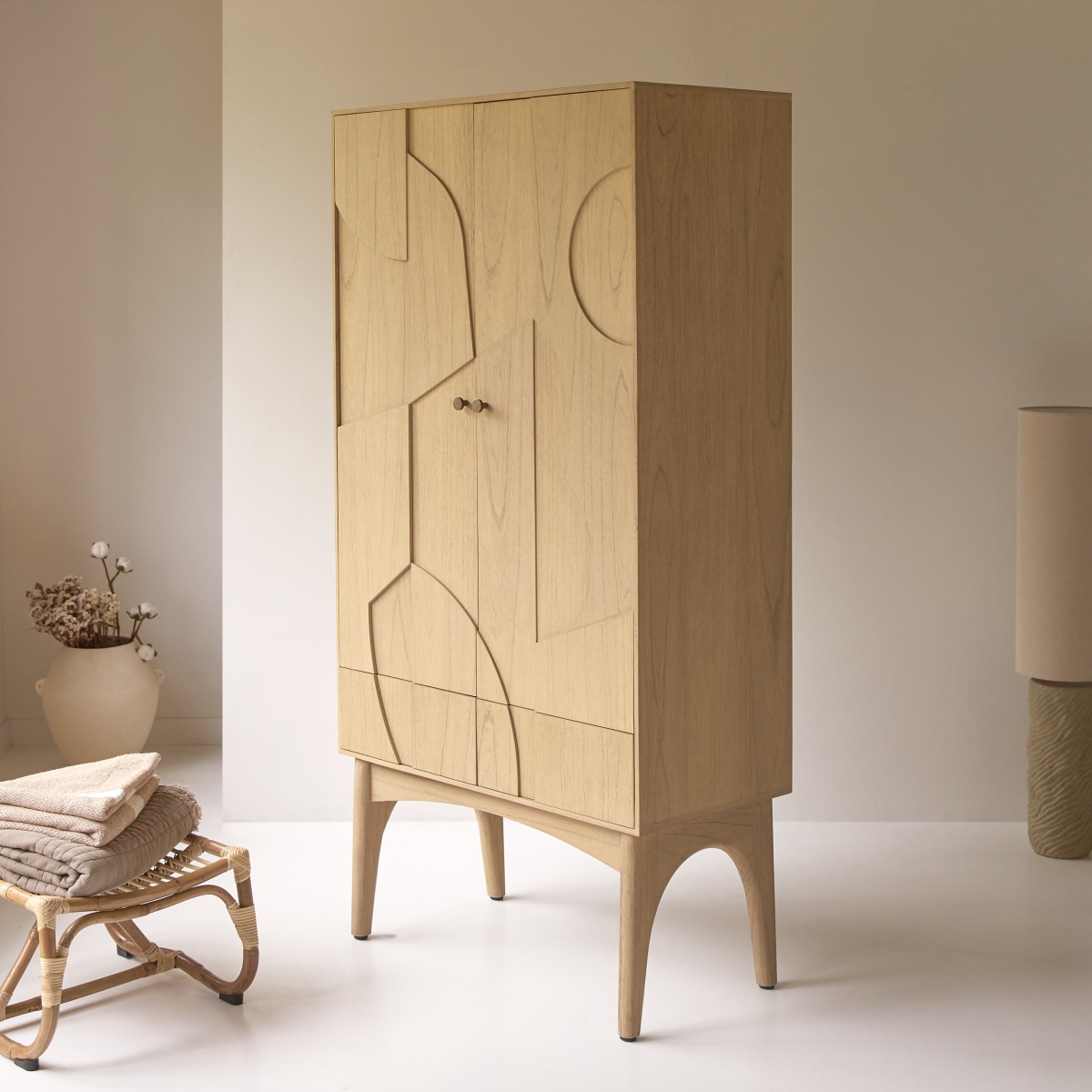 Armoire en Mindi clair massif, OTHO naturel, TIKAMOON
