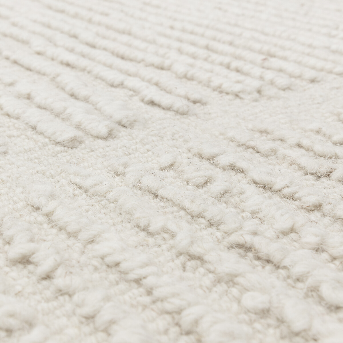 Zennith Textured Collumn Rug cream, SO'HOME