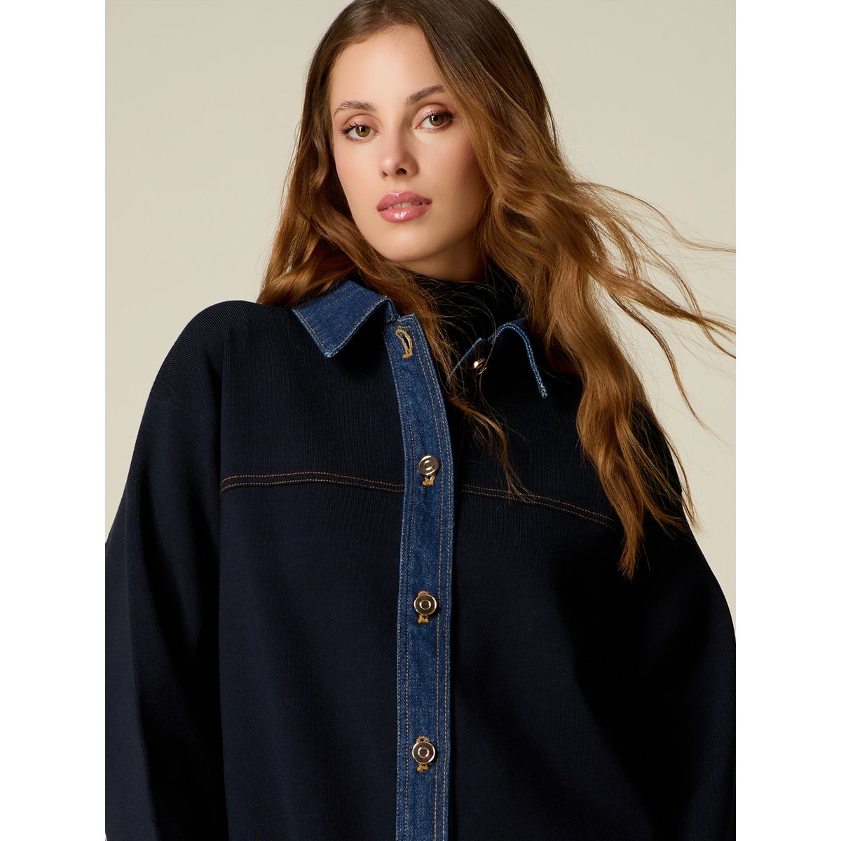 Cardigan avec détails en denim bleu, OLTRE