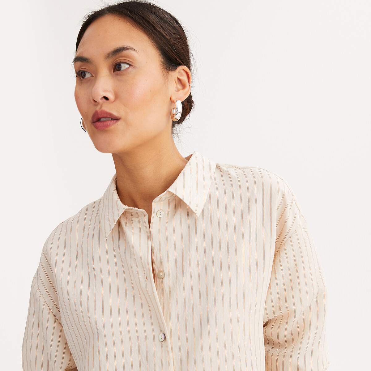 Camisa às riscas, mangas compridas, em seersucker riscas castanho, ANNE WEYBURN