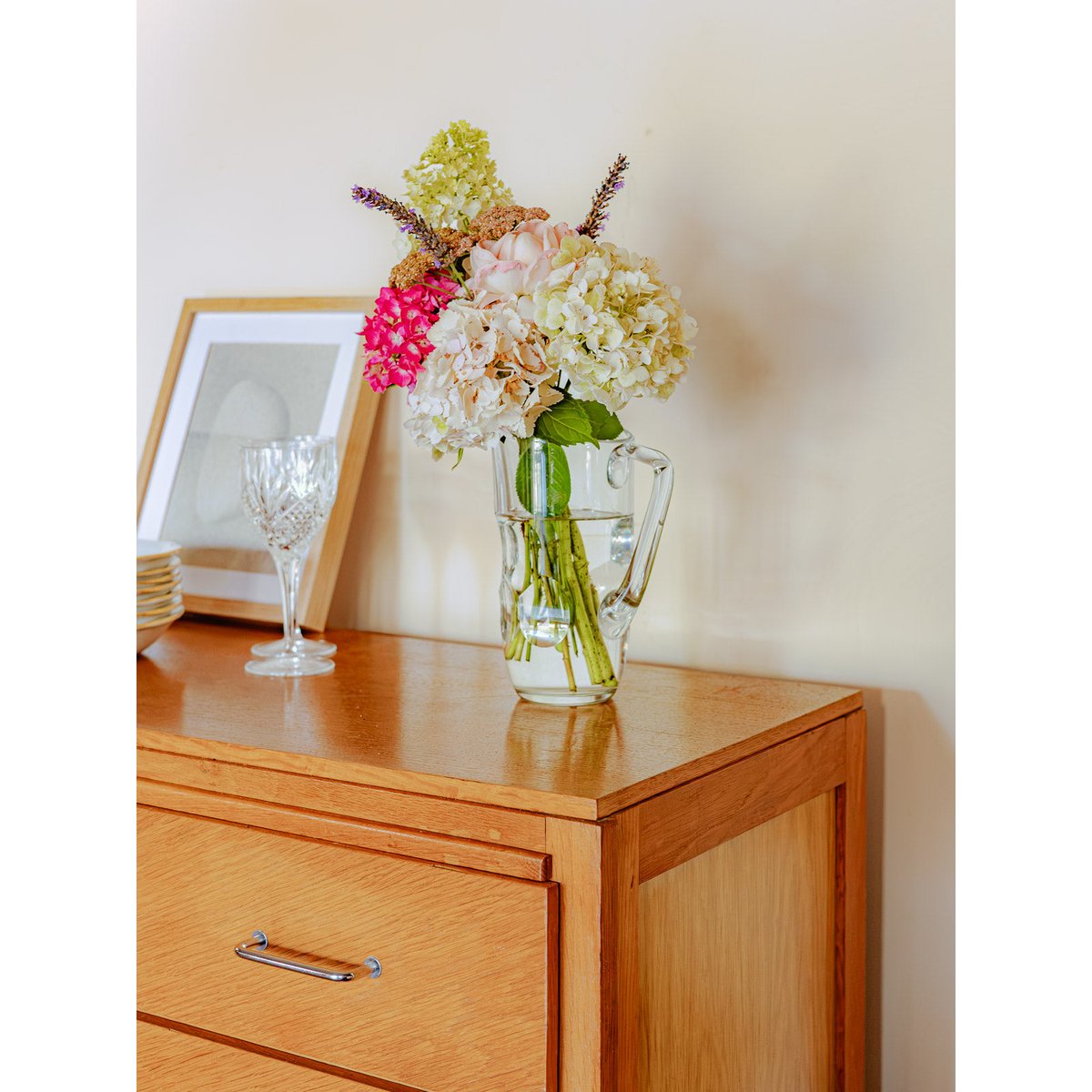 Commode mid-century modern Olga N°693 - Bon état bois clair, DEBONGOUT