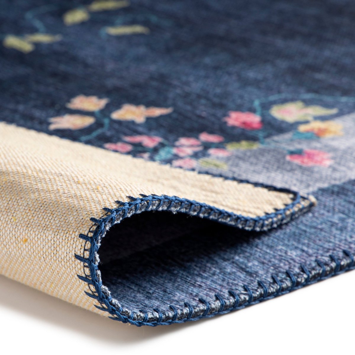 Tapis floral effet velours HORTENSE bleu naturel, AFK LIVING