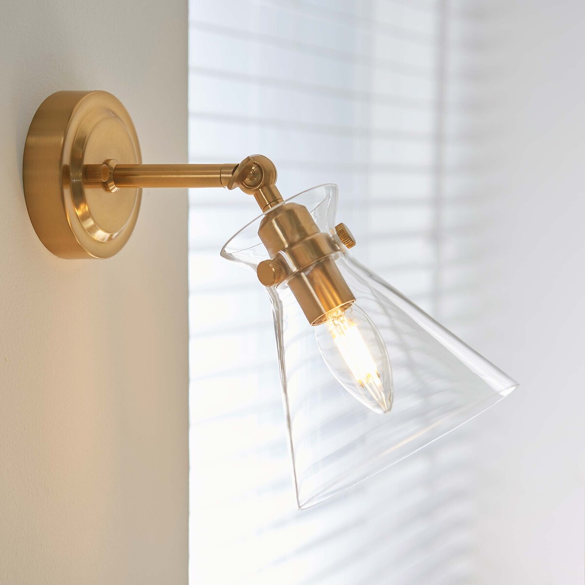 Henrietta Wall Light aged brass, ÉDITÉ