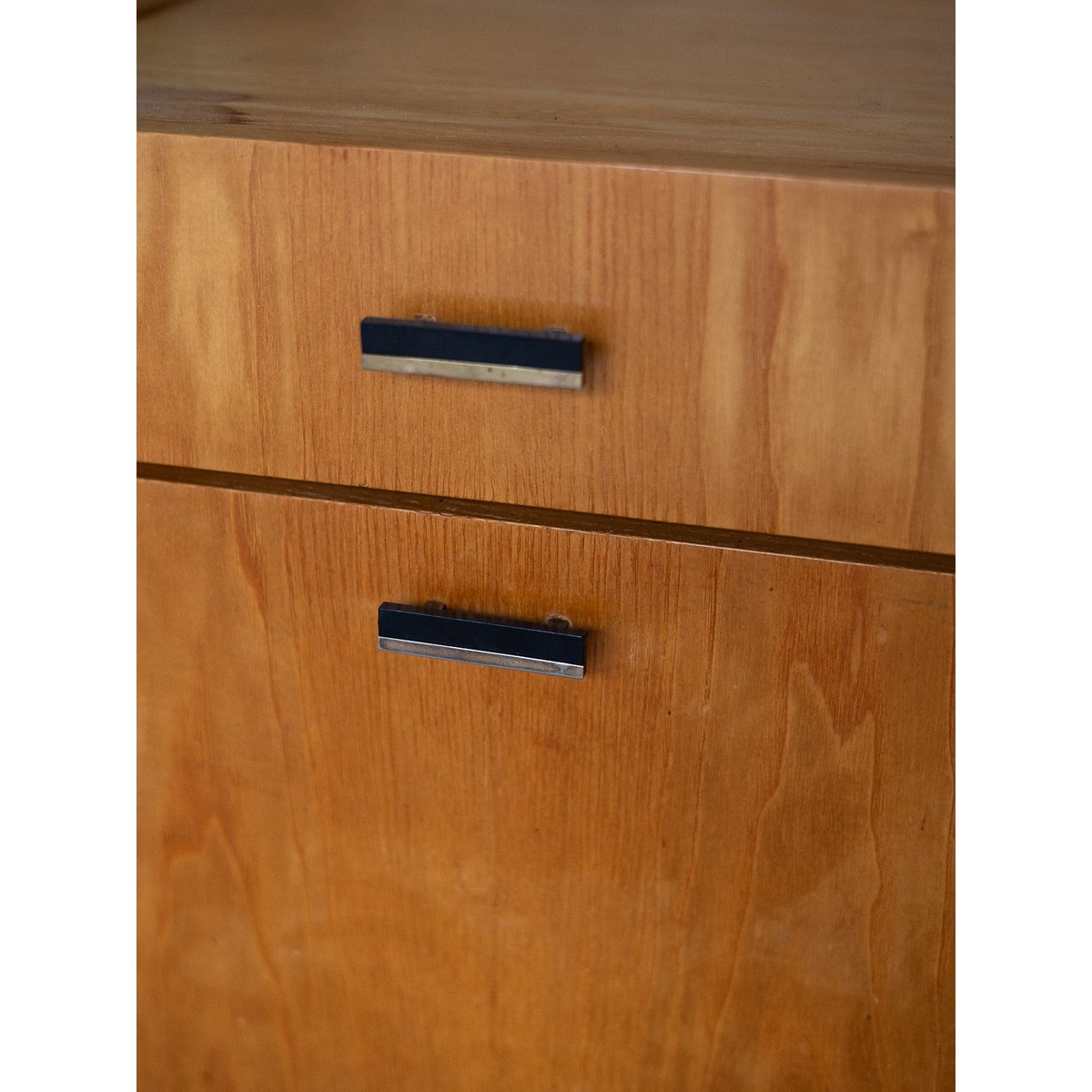 Paire de tables de chevet contemporaine Maïa N°1605 - Bon état bois clair, DEBONGOUT