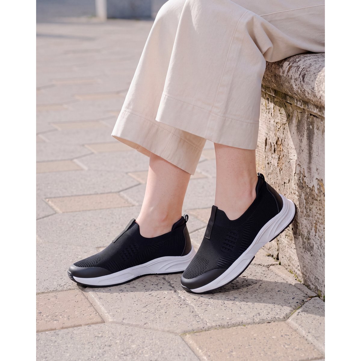 Baskets maille fil textile, slip on, confortable, souple et légères, avec lacets noir lurex, ISOTONER