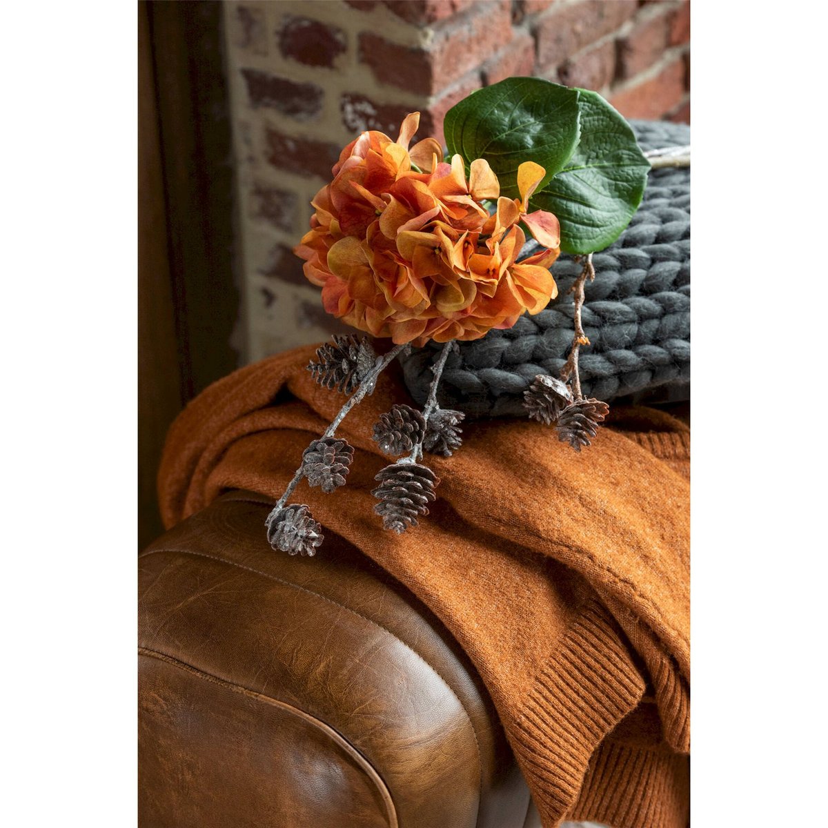 Banc de gym rectangulaire en cuir et bois cognac cuir marron bois foncé, RECOLLECTION