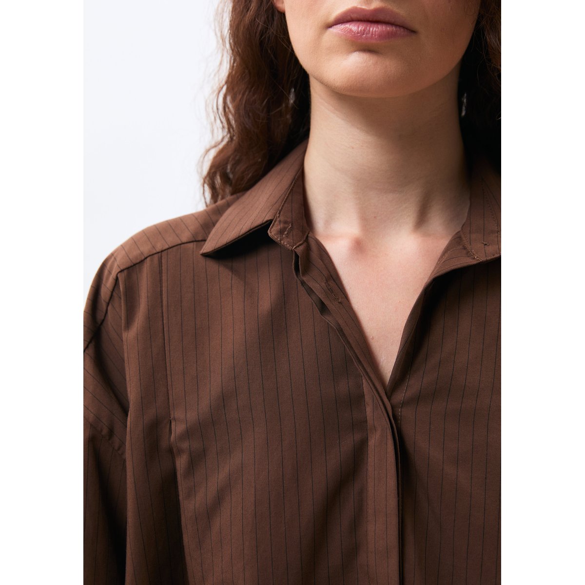 Chemise oversize manches longues à rayures marron, HUMILITY