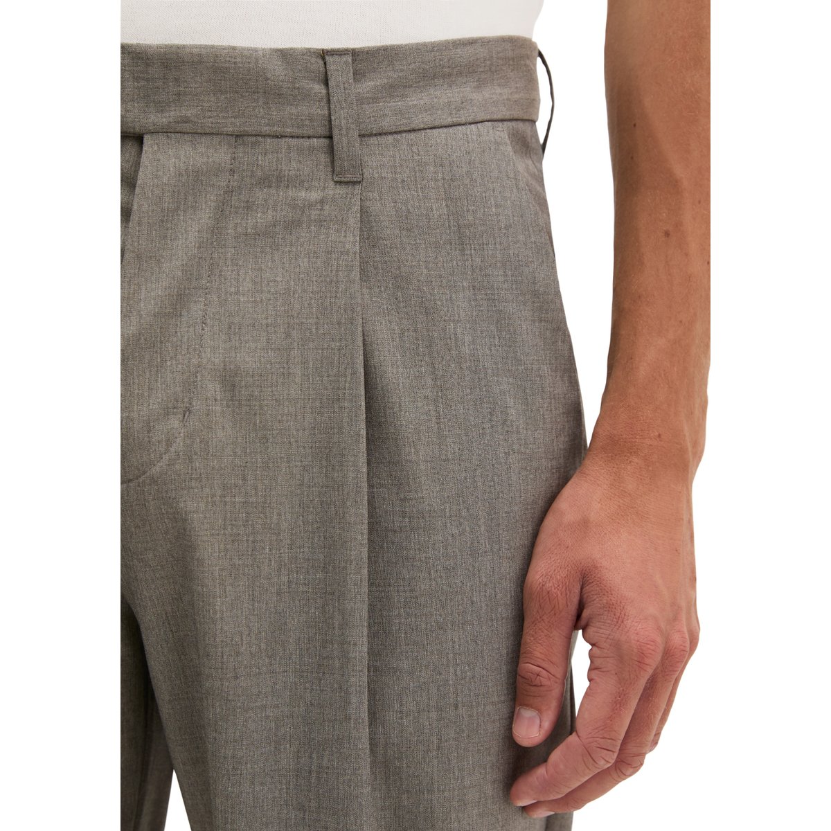 Pantalon modèle Belsbo à plis, coupe décontractée en mélange de laine estival gris, MARC O'POLO