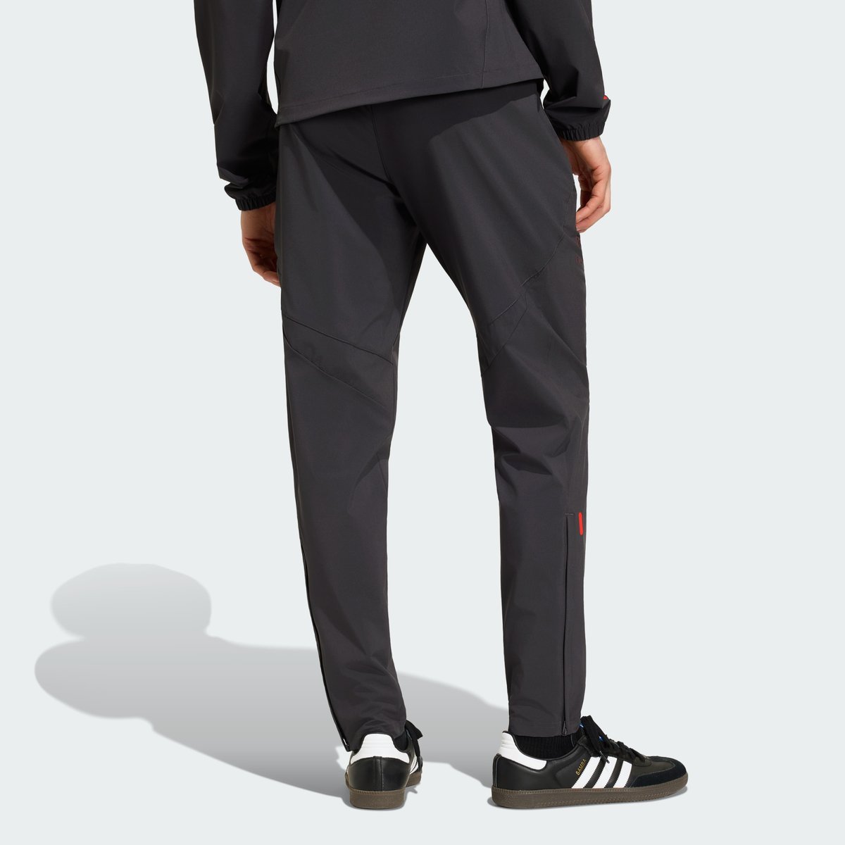 Pantalon Audi Revolut F1 Team Dna Vis Tech Pantalon Audi Revolut F1 Team Dna Vis Tech utility black / hi-res red, adidas Performance
