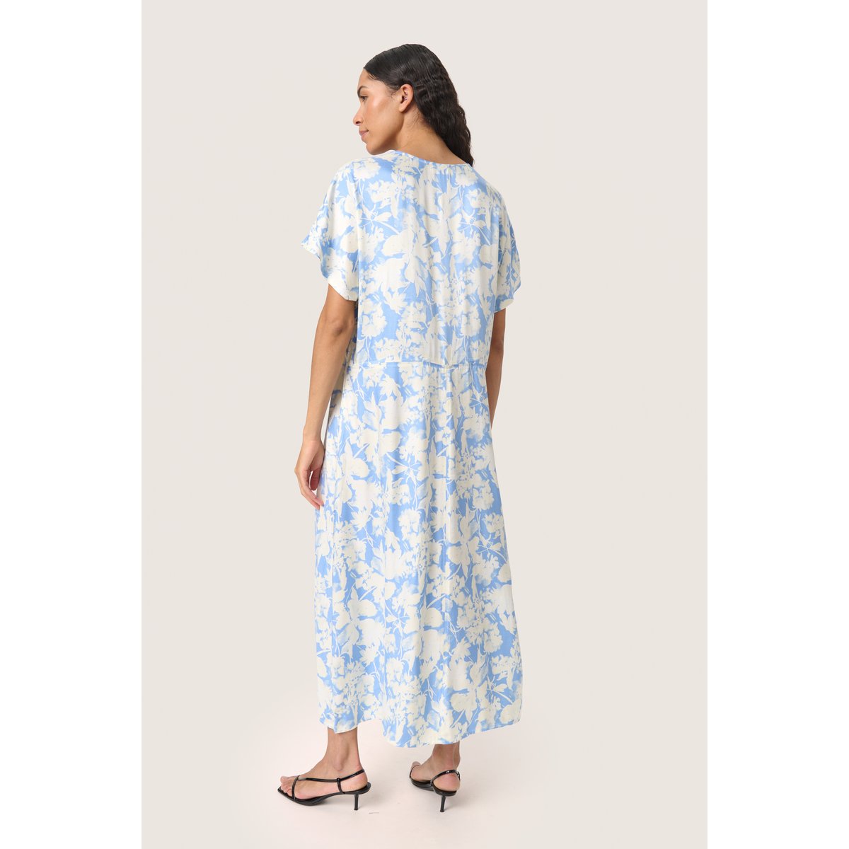 Dress bleu vista blue floral print, SOAKED IN LUXURY