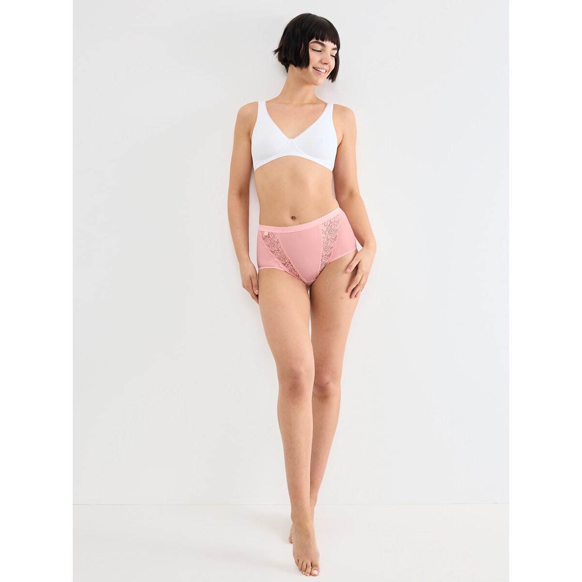 Lot de 3+1 gratuit - Culottes SLOGGI CHIC MAXI blanc + 3 roses, SLOGGI