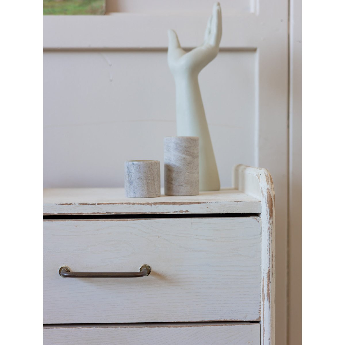 Commode blanc patiné Garance N°746 - Bon état blanc, DEBONGOUT