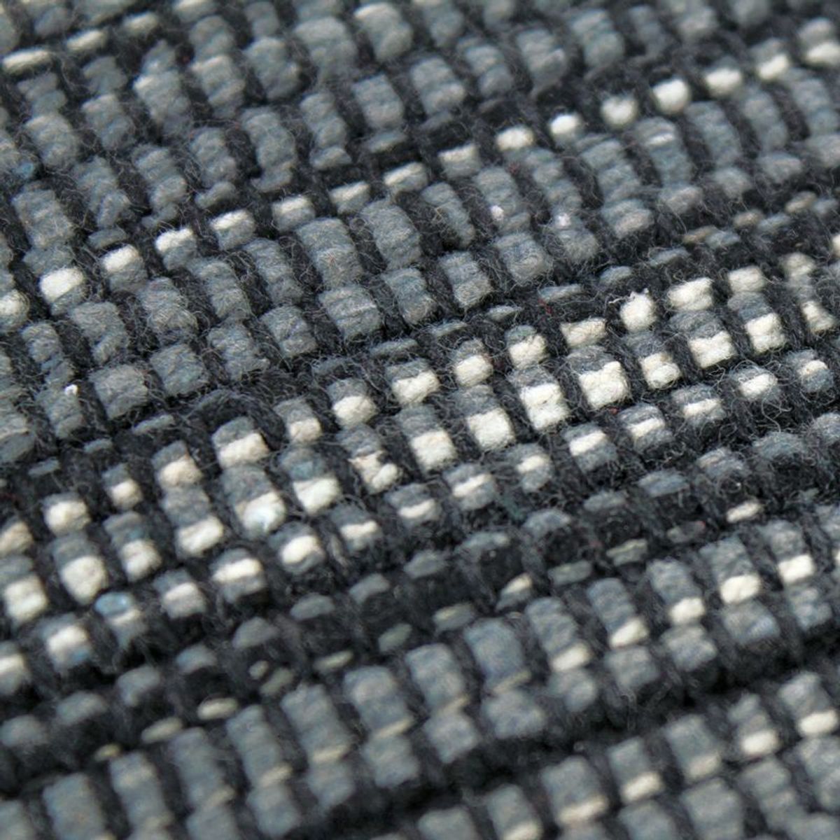 Coussin en coton tissé et tressé  SAHARA gris, THE DECO FACTORY