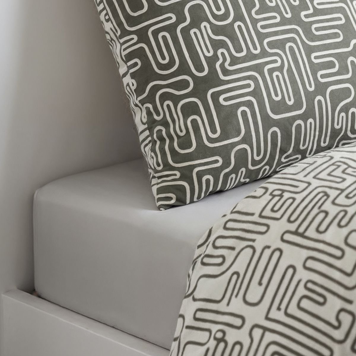 Parure de lit imprimé Graphique CRAZY NAJET blanc, TODAY
