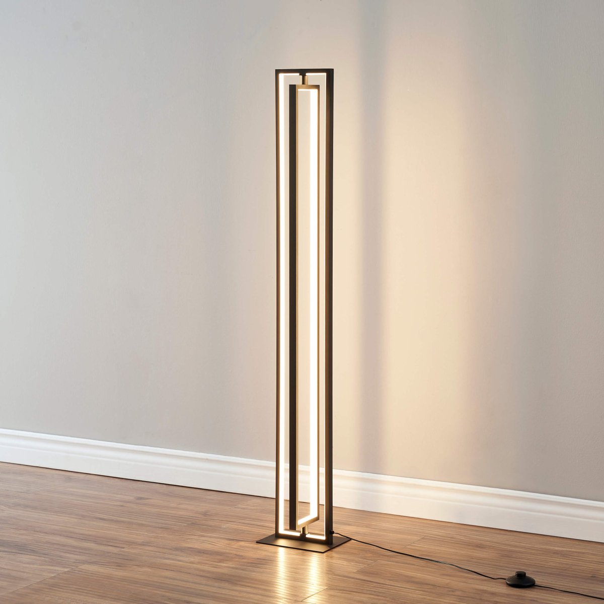 Lampadaire Épuré LED - OTSO noir, KOSILUM