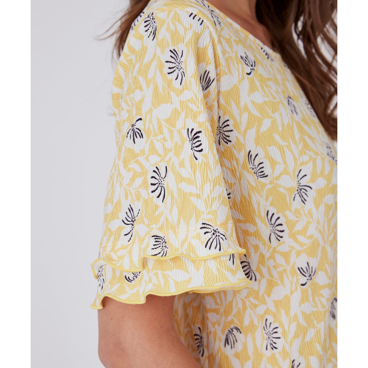 Tee-shirt maille plissée esprit volants jaune fleuri, DAMART