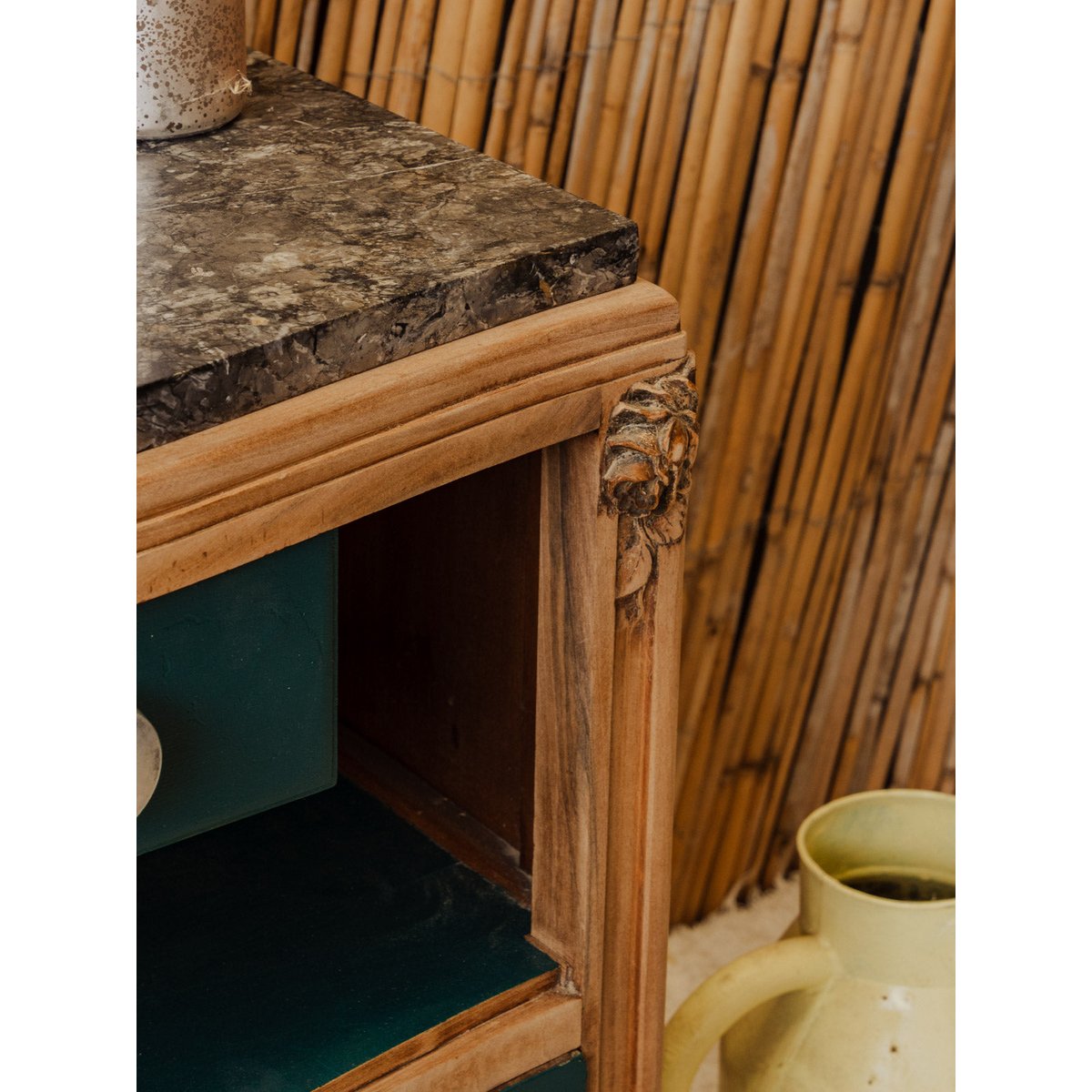 Petit buffet en bois et marbre Gilbert N°1879 - Bon état bois clair, DEBONGOUT