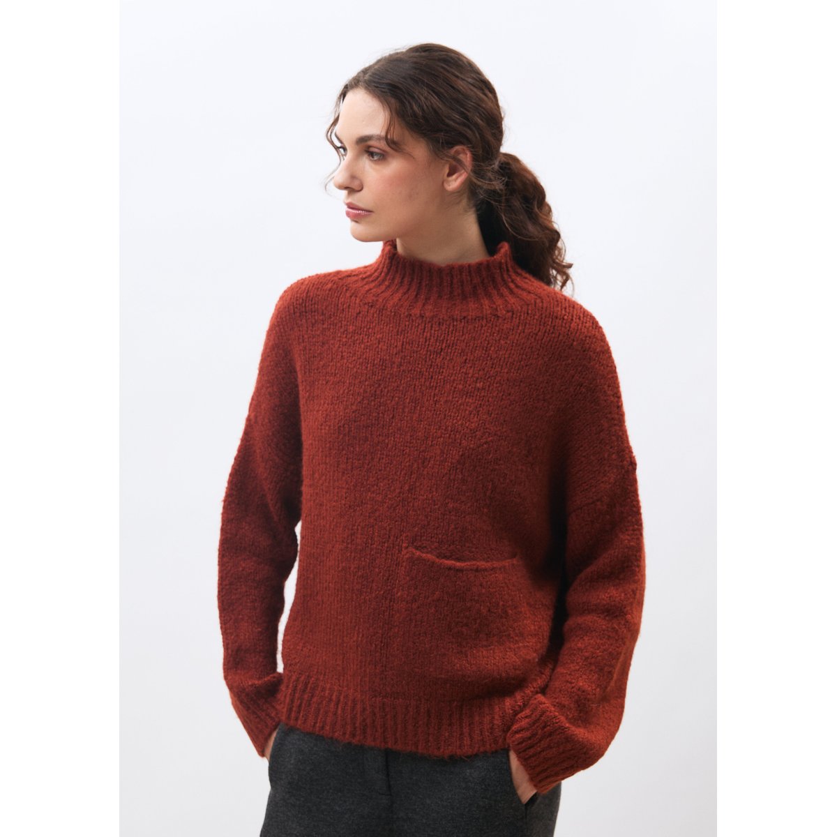 Pull en maille bouclette col montant orange, HUMILITY