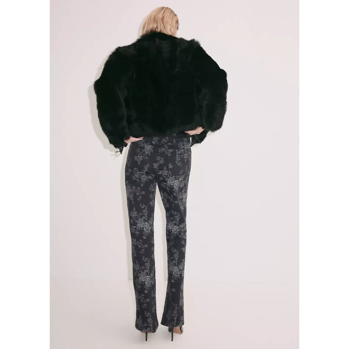 Jean flare imprimé à fleurs gris denim, MANGO