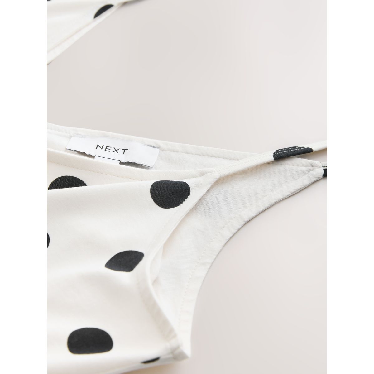 Robe en jersey taille basse à bretelles pois monochrome, NEXT