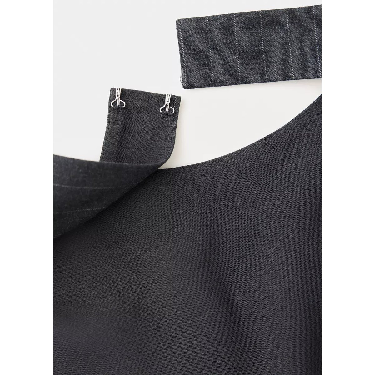 Top emmanchures américaines rayures tennis gris, MANGO