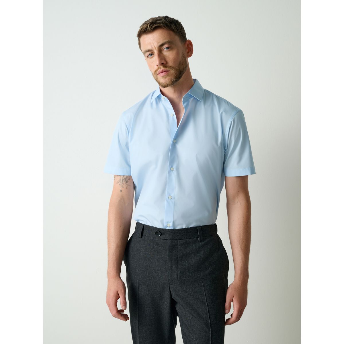 Chemise élégante à poignets simples, lot de 2 blanc/bleu, NEXT
