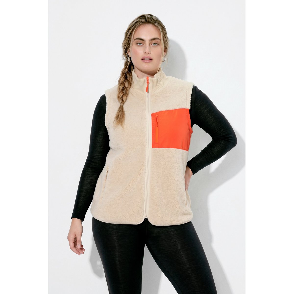 Gilet en polaire bouclée beige, ULLA POPKEN