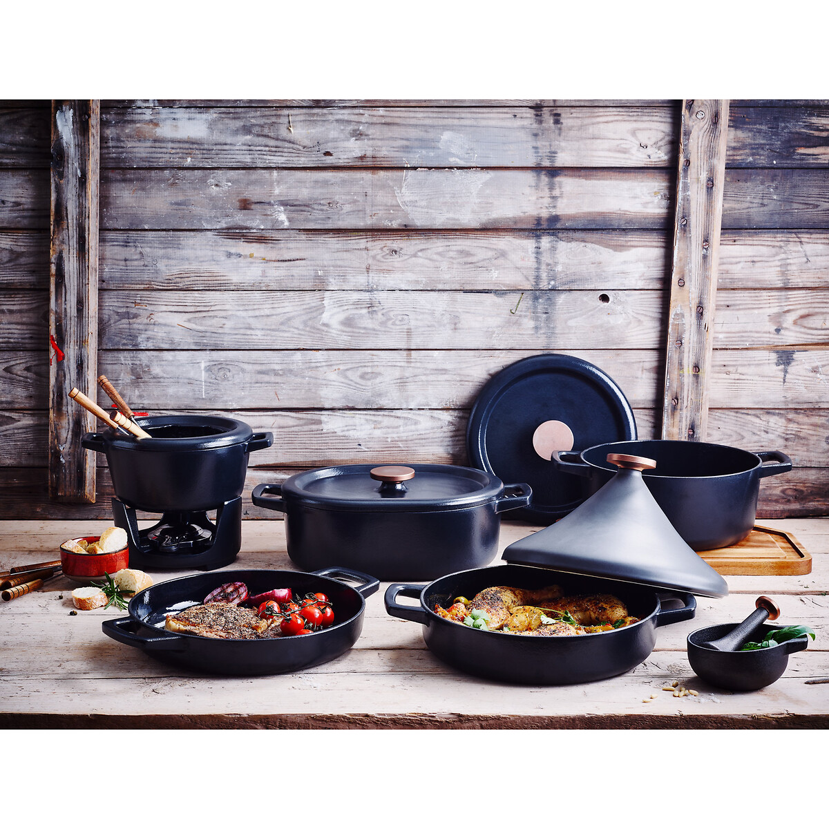 Nori Round Casserole Dish black, BEKA