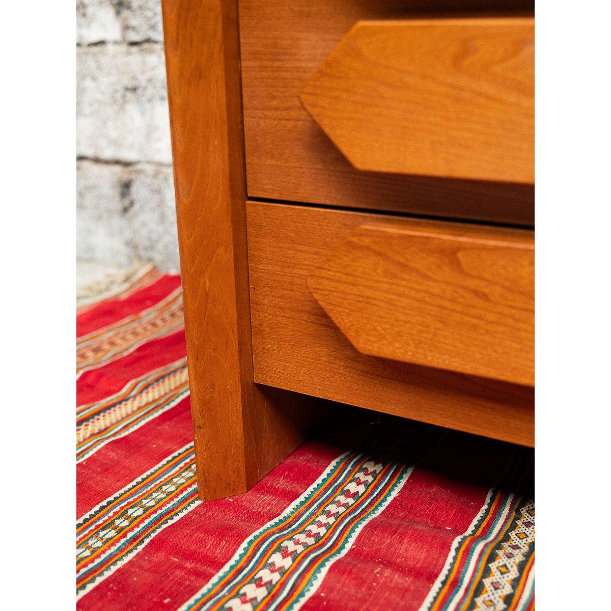 Commode en bois massif Olga N°710 - Bon état bois clair, DEBONGOUT